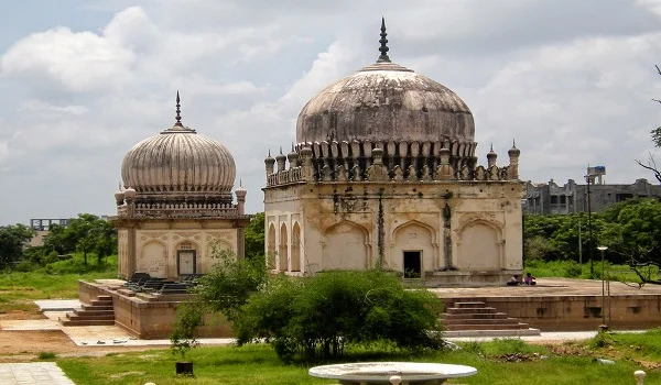 Featured Image of Top 10 Places to Visit in Hyderabad